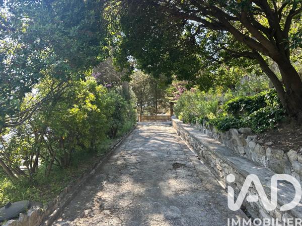 Maison à vendre 9 pièces 235 m² Carnoux-en-Provence