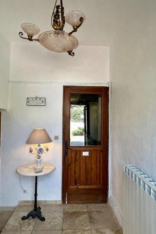 Authentique,bastide en pierres du XVIIIe siècle rénovée