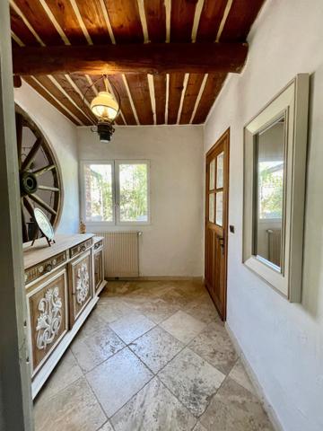 Authentique,bastide en pierres du XVIIIe siècle rénovée