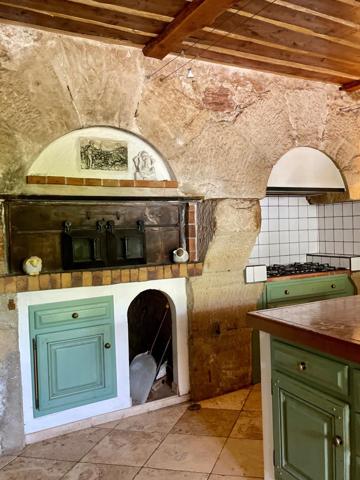 Authentique,bastide en pierres du XVIIIe siècle rénovée