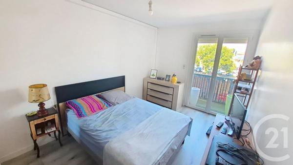 Appartement F3 à vendre  3 pièces - 69 m 2   ALES  - 30