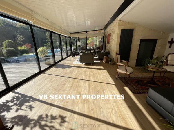 Aux portes de Bordeaux, propriété de charme avec belle demeure et dépendances dans un magnifique parc arboré