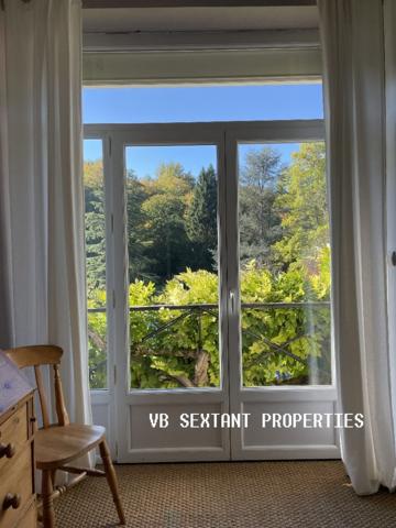 Aux portes de Bordeaux, propriété de charme avec belle demeure et dépendances dans un magnifique parc arboré