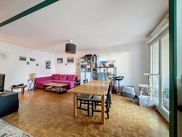 Appartement Type T3 69m² en étage élevé, garage et cave