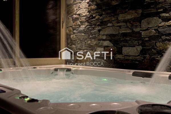 Propriété alpine d'exeption ski aux pieds avec Vue Mont Blanc