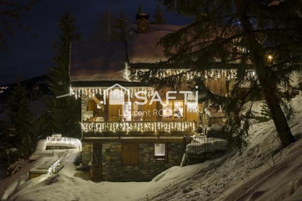 Propriété alpine d'exeption ski aux pieds avec Vue Mont Blanc
