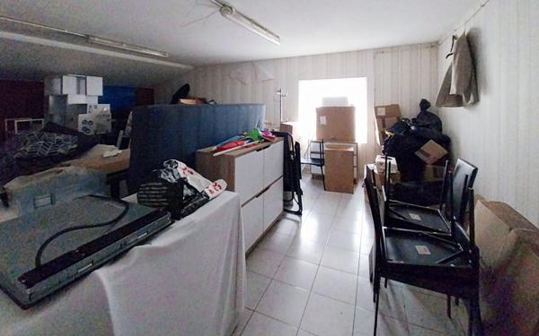 Maison à vendre    2 pièces • 380 m2 Marseillan