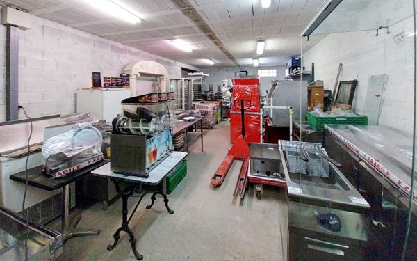 Maison à vendre    2 pièces • 380 m2 Marseillan