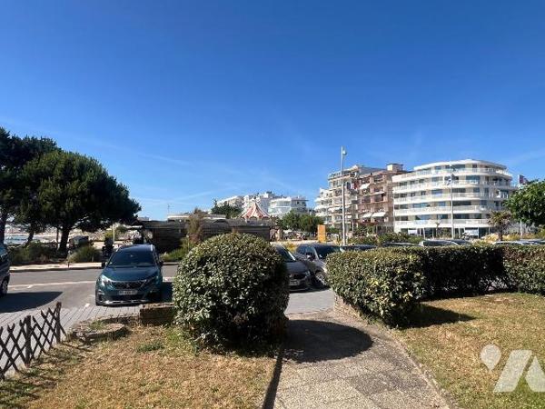 A VENDRE - PORNICHET - FACE MER ET PORT D'ECHOUAGE - STUDIO MEUBLE DE 26M²
Emplacement de choi...