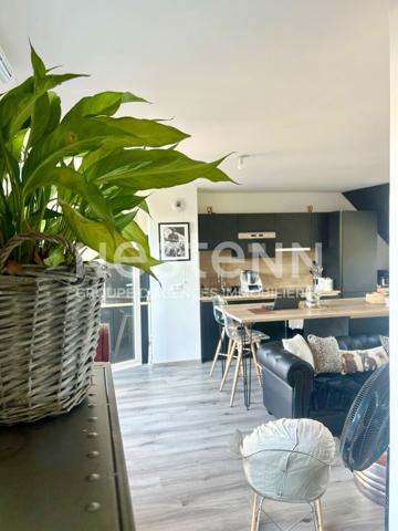 Appartement  récent  - 3 chambres - 100m² -terrasse - sud - parking  - dernier étage - roof top -  cuisine aménagée équipée  - Rouen