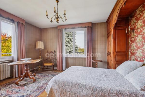 Élégante maison de maître sur 1 052 m² de terrain – À deux pas du lac d’Enghien