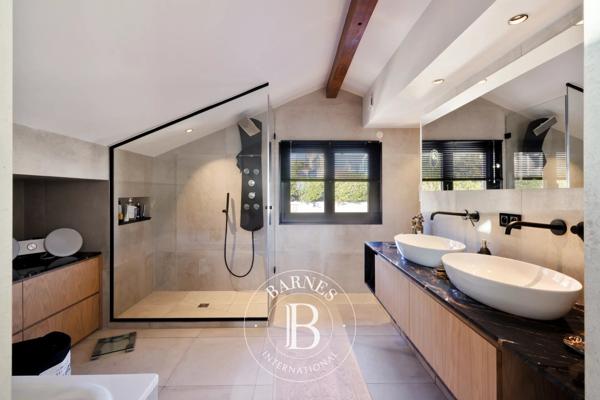 Biarritz, Villa 4 Chambres -  226 m² à vendre