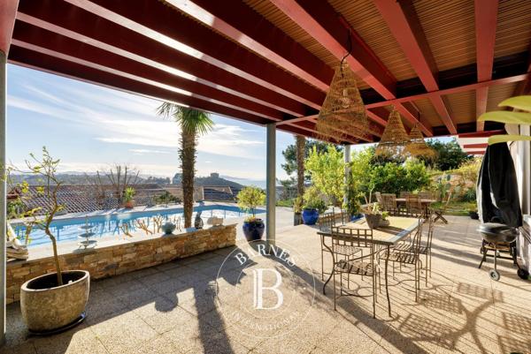 Biarritz, Villa 4 Chambres -  226 m² à vendre