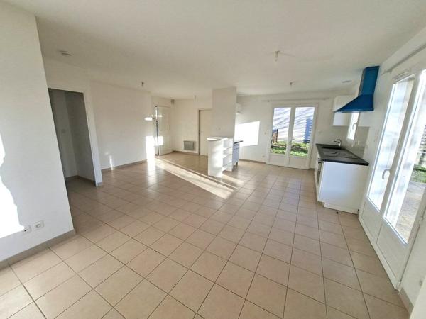 EXLUSIVITE - Maison plain-pied à vendre ? Bourg de Baracé (49430)