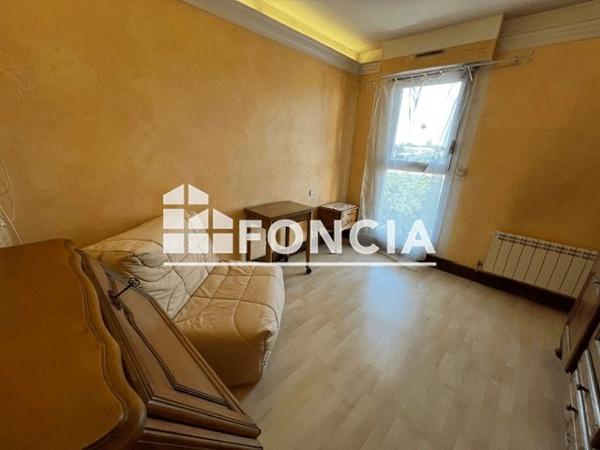 À vendre Appartement 4 pièces 103 m² - Uzès 30700