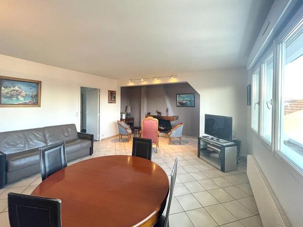 QUARTIER CENTRE VILLE - LUMINEUX T3 - JARDIN ET PARKING