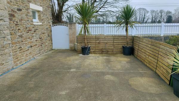 CHARMANTE MAISON ANNEES 30 avec dépendances