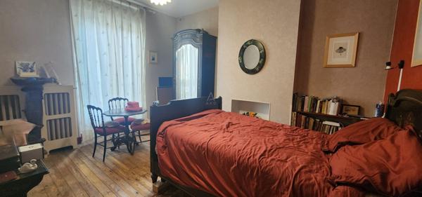 Appartement traversant 104m² T3/4