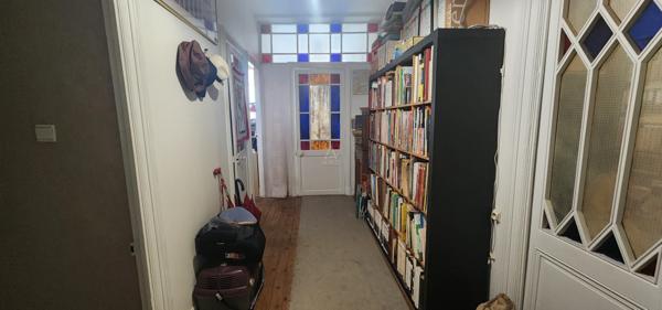 Appartement traversant 104m² T3/4