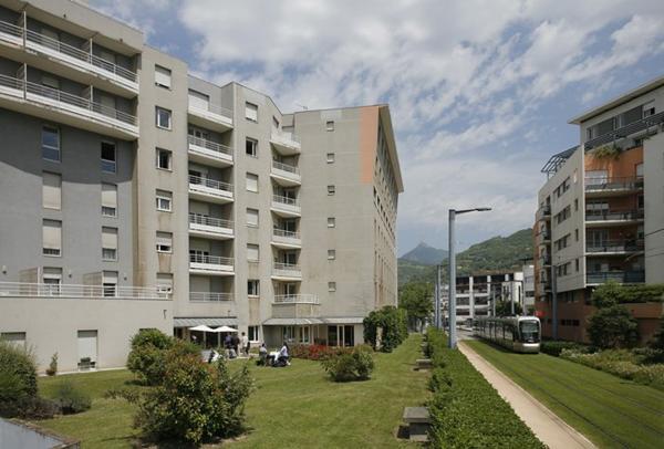 INVESTISSEMENT LOCATIF – Grenoble – Résidence étudiante Les Estudines Marie Curie - 6.81 % de rentabilité