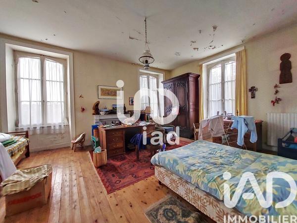 Maison à vendre 8 pièces 342 m² Bourgvallées