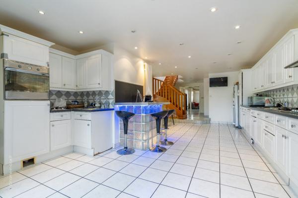 Maison au Raincy, terrasse et jardin