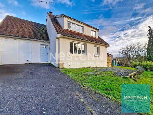 Maison avec 4 chambres en très bon état sur un terrain de plus de 1000 m² à Saint Germain Laval