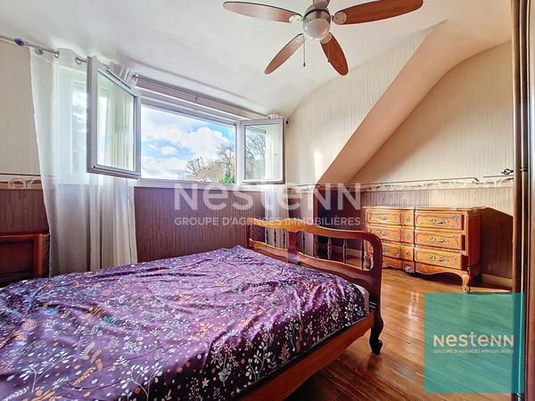 Maison avec 4 chambres en très bon état sur un terrain de plus de 1000 m² à Saint Germain Laval