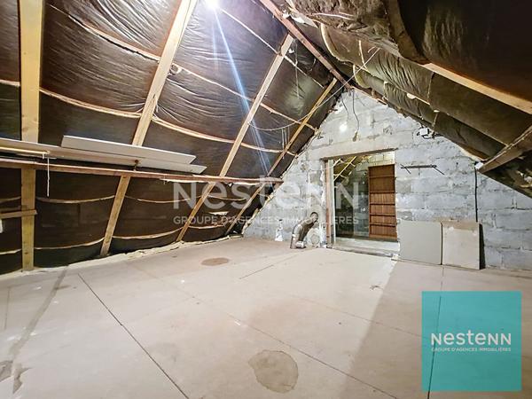 Maison avec 4 chambres en très bon état sur un terrain de plus de 1000 m² à Saint Germain Laval