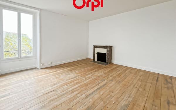 Appartement à vendre    8 pièces •  Bonnétable