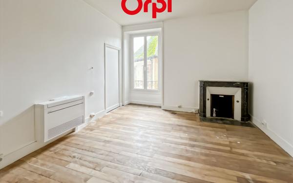 Appartement à vendre    8 pièces •  Bonnétable