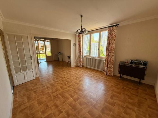 MAISON FAMILIALE OU INVESTISSEMENT À LA POSSONNIÈRE !