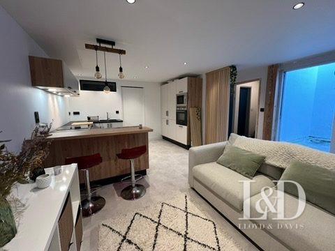 Bordeaux Centre - T2 rénové avec terrasse