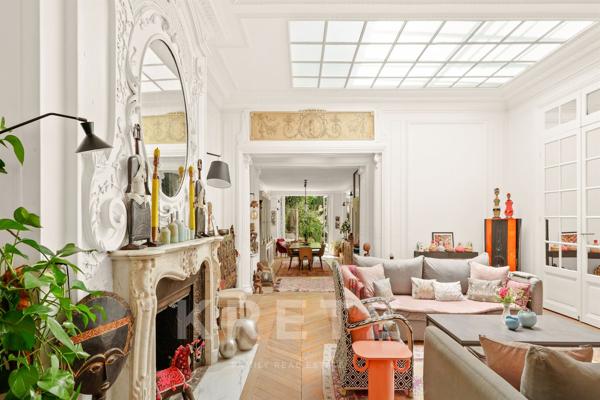 Hotel Particulier familial avec grand jardin dans le quartier des Ternes