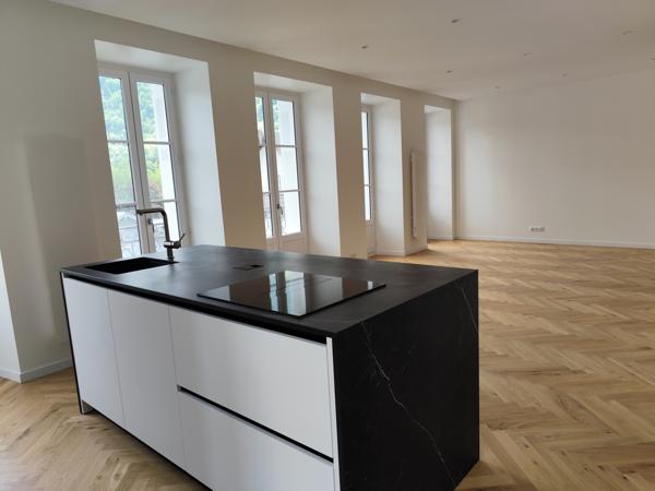 Bagnères-de-Luchon (31110) Appartement T3 Bis 82 m²