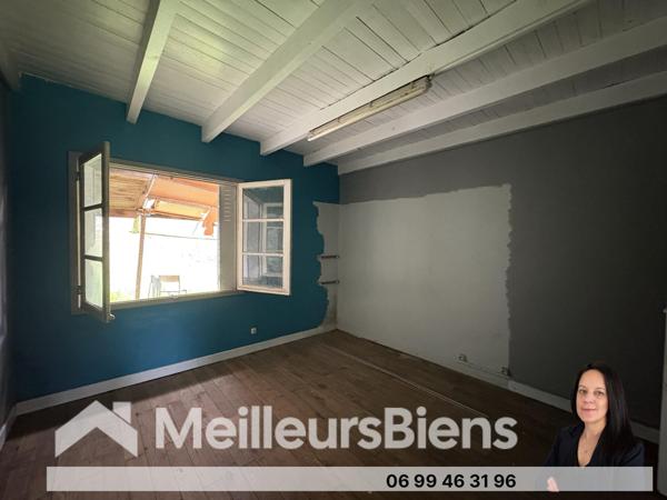 Maison a rénover sur 3,4 hectares de terrain