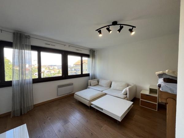 Appartement à louer 728 € CC Villeurbanne 1 pièce 39 m² DPE D