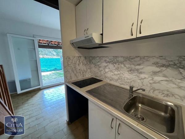 Maison à louer 1 pièce 23.01m²