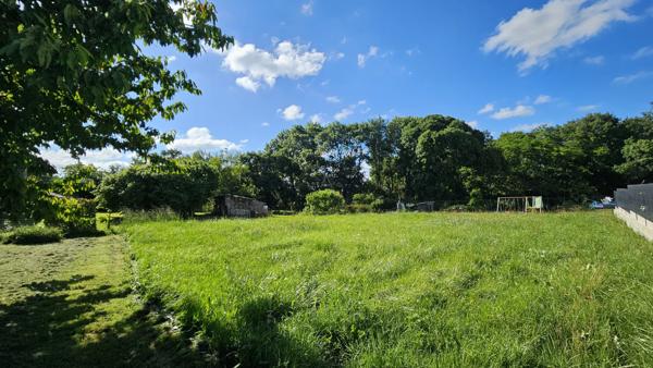 Terrain constructible environ 973m² sur VAL DE VIRVEE