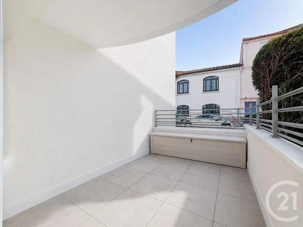 Appartement T2 à vendre  2 pièces - 41,75 m 2   NANTES  - 44