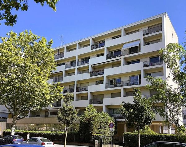 Vente / Appartement T4 à Lyon (69008)