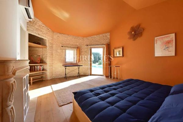 Quartier La Genette – Villa exceptionnelle avec immeuble locatif