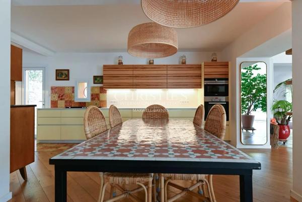 Quartier La Genette – Villa exceptionnelle avec immeuble locatif