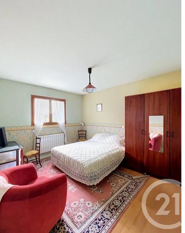 Maison à vendre  8 pièces - 143 m 2   AUBIERE  - 63