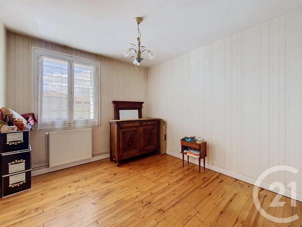 Maison à vendre  5 pièces - 164,13 m 2   ST CHRISTOPHE SUR DOLAISON  - 43