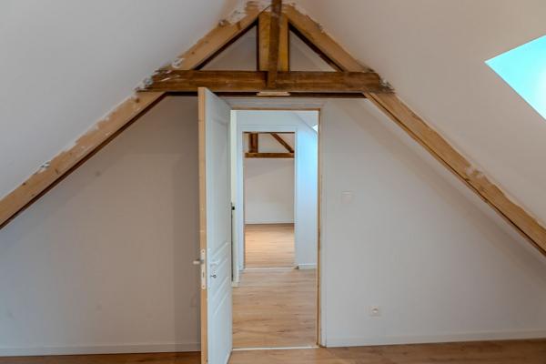 Maison de ville  PLOERMEL 3 pièce(s) 105 m2