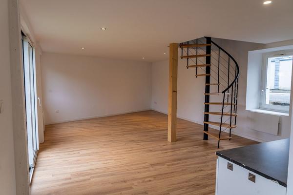 Maison de ville  PLOERMEL 3 pièce(s) 105 m2