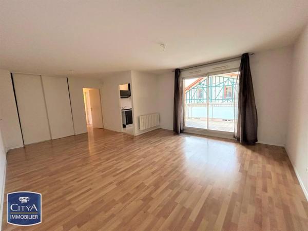 Appartement à louer 3 pièces 68.15m² Clermont-Ferrand (63000)