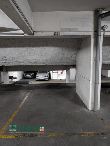 Parking · Location Paris (75009)
