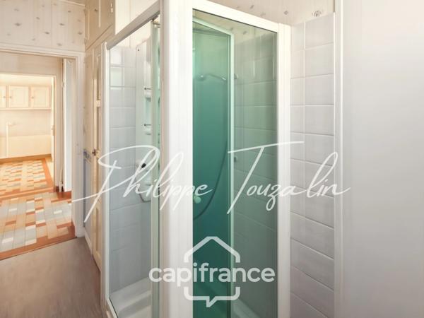 Dpt Vienne (86), à vendre CHÂTELLERAULT Maison P6 de 118 m² - Terrain de 559 m²